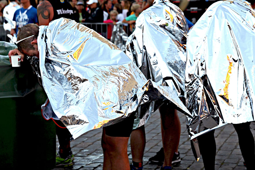 cosinuss° One unterstützt bei Sport in der Hitze